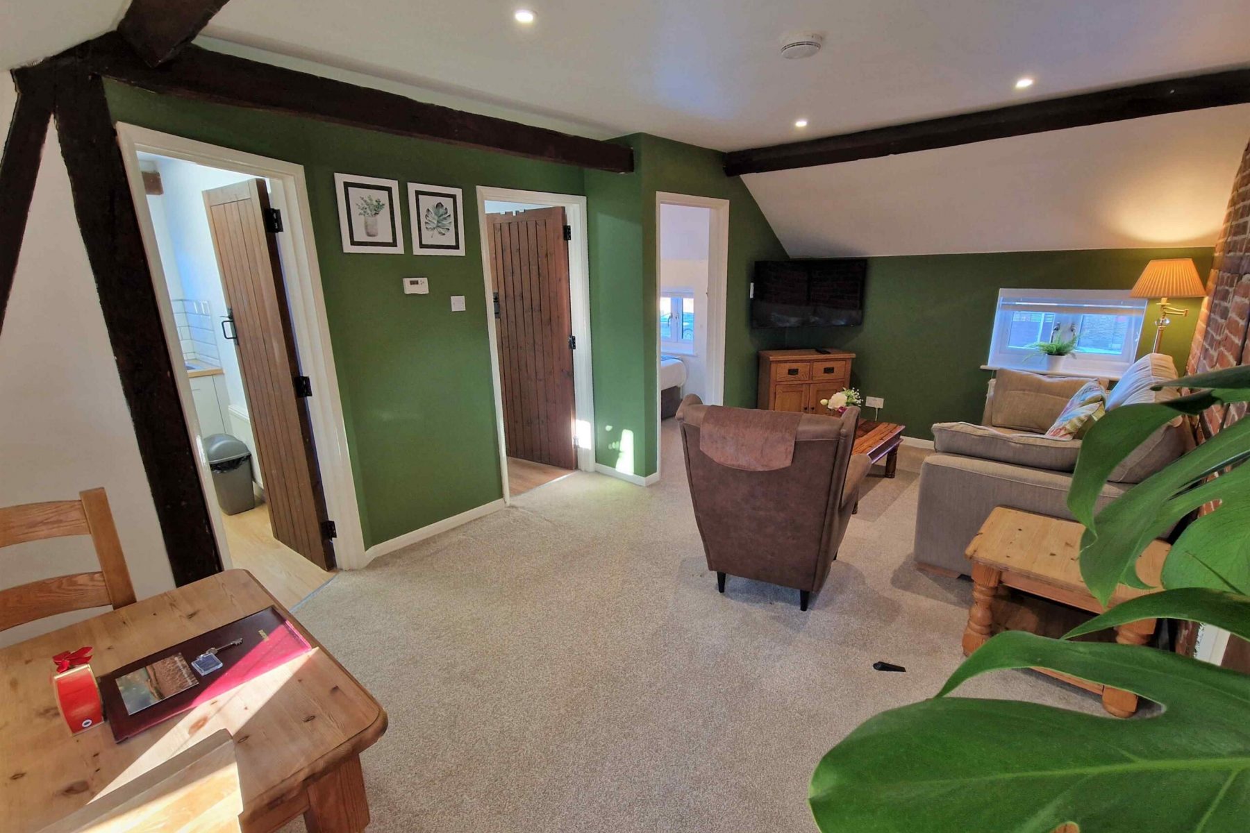 2.Living Dining